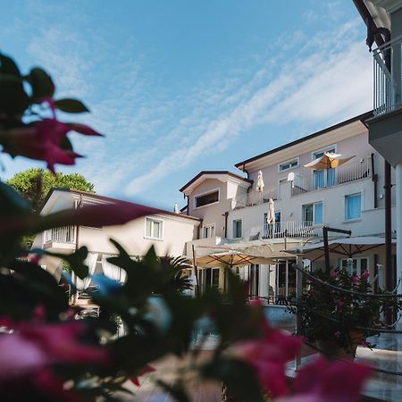 Hotel Stella Della Versilia Marina di Massa Exterior photo